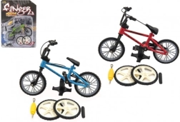 Mini freestyle finger bike with accessories