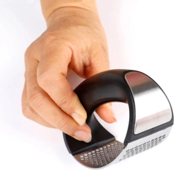 Handmatige knoflookpers van roestvrij staal met ergonomische handgreep