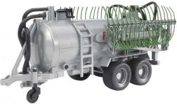 Bruder tanker with Fliegl sprayer
