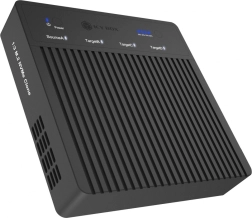 Duplicatore USB4 a 4 alloggi per SSD NVMe M.2 con clonazione 1:3