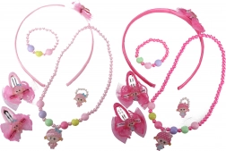 set alla moda con bambola e accessori per piccole fashioniste