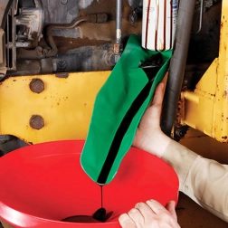 Alat za izmjenu ulja u automobilu