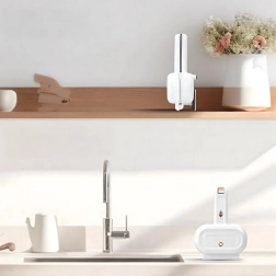 Electric Sandwich Maker 700 W with Non-Stick Plates