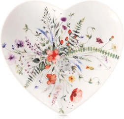 Assiette à dessert en porcelaine en forme de cœur Maki 17,5 × 17 cm
