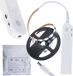 Striscia LED con sensore di movimento, 1 m, bianco freddo, alimentazione USB/AAA