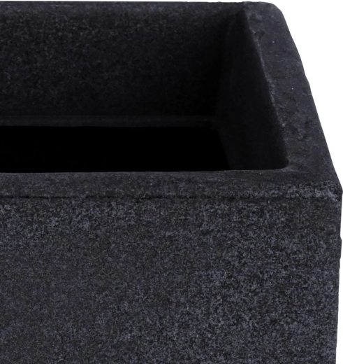 Lahek, a izjemno odporen