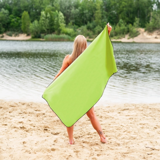 Polyvalente pour la salle de sport, l’eau et le camping