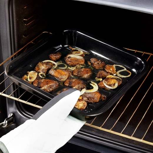 Nettoyage facile et utilisation au four