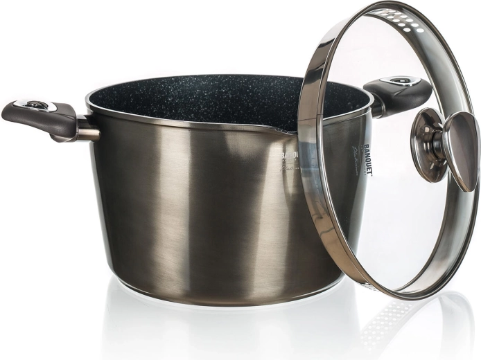 Non-stick surface resistant to scratching