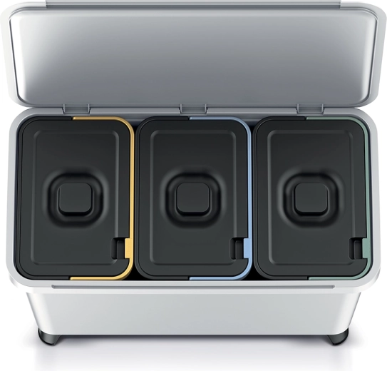 Übersichtliche Trennung dank drei separater Behälter