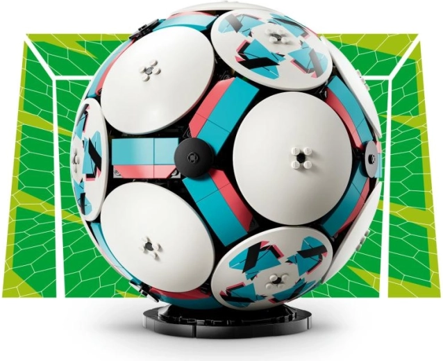 Esposizione elegante con base nera