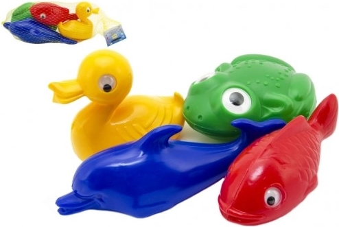 Floating animal set for bath and pool