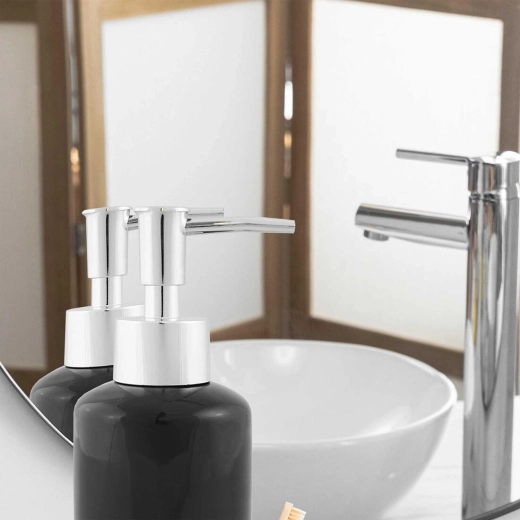 Modernes, verchromtes Design