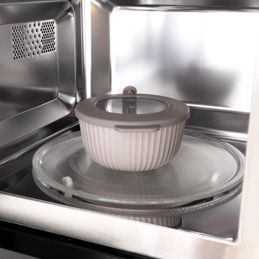 Couvercle étanche avec valve vapeur