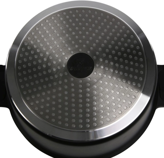 Couvercle en verre et fond stable pour toutes les plaques de cuisson