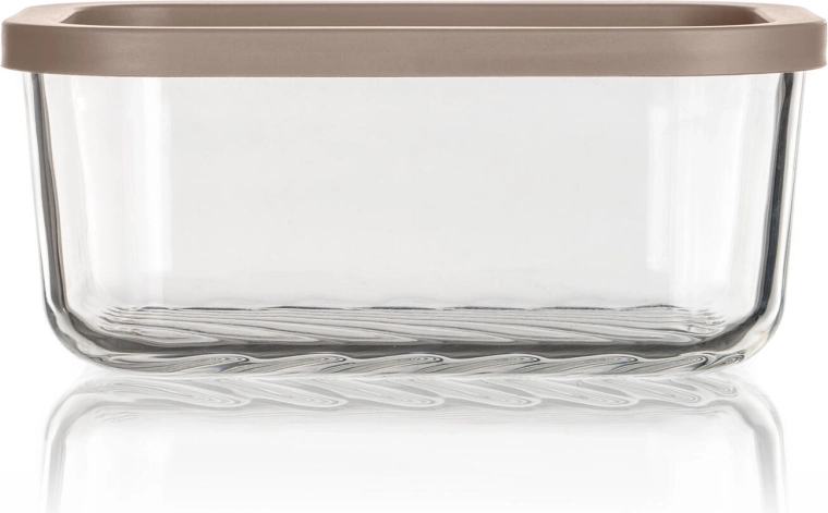 Forma compatta, facile impilabilità