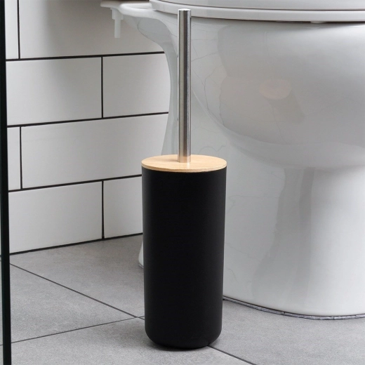 Discreet cleaning and toilet hygiene