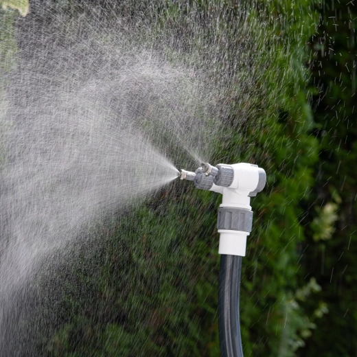 Buses en laiton réglables avec brume fine