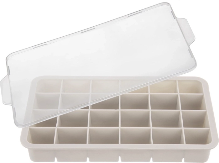 Fino a 24 cubetti regolari di ghiaccio