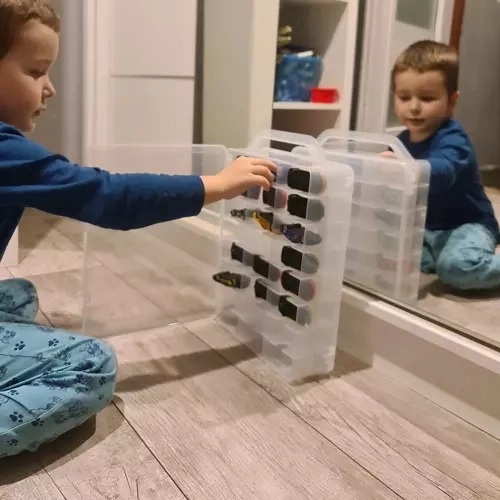 46 scomparti per un alloggiamento ordinato
