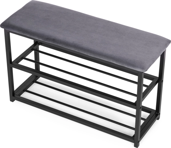 Two ventilated shelves for up to 8 pairs