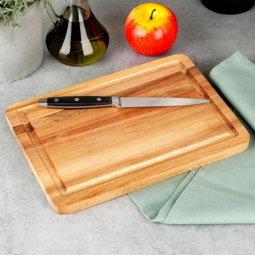 Ideal for cutting and serving