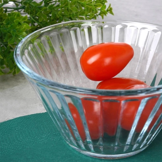 Elegantno rebrasto steklo