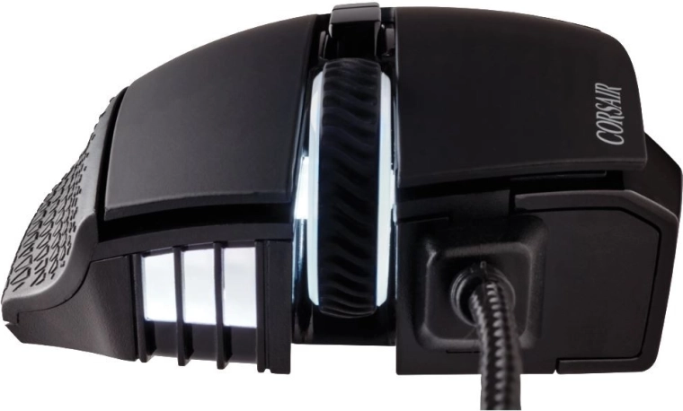 Sensore preciso da 18.000 DPI e illuminazione RGB