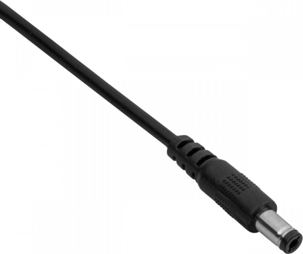 Sturdy 5.5 × 2.5 mm connector and durable cable