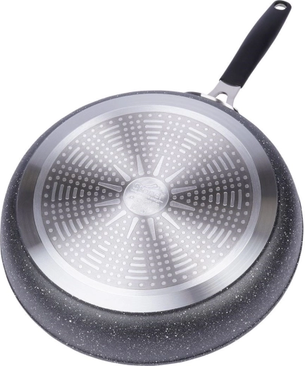 Compatible with all hob types including induction