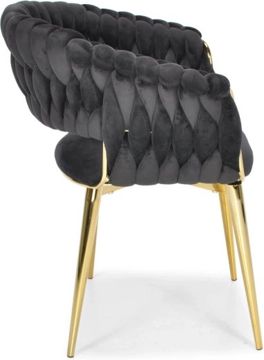 Schienale intrecciato dall’effetto “WOW”