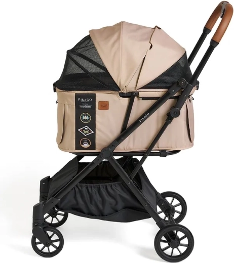 Spacious and airy cabin for your pet’s comfort