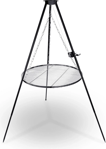 Stable tripod for outdoor terrain