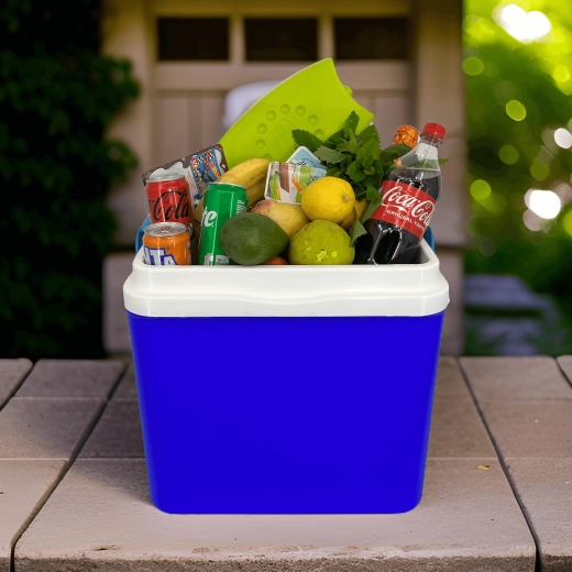 Large 29.5 L capacity and space for tall bottles