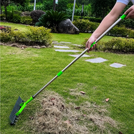 Manual lawn aerator (scarifier) with pivoting rakes 130 cm - 1 piece