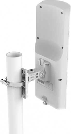 Router integrato con potenza fino a 30 dBm