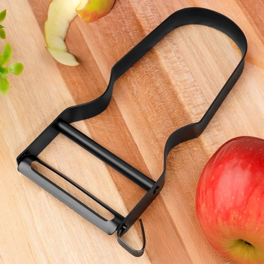 Ergonomski oprijem in možnost obešanja