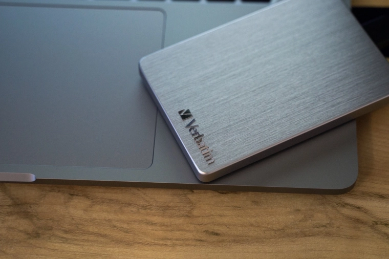 Trasferimenti rapidi via USB 3.2 Gen 1