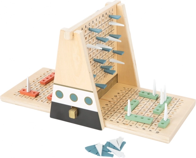 small foot strategy game Battleships Gold Edition – wooden naval battle