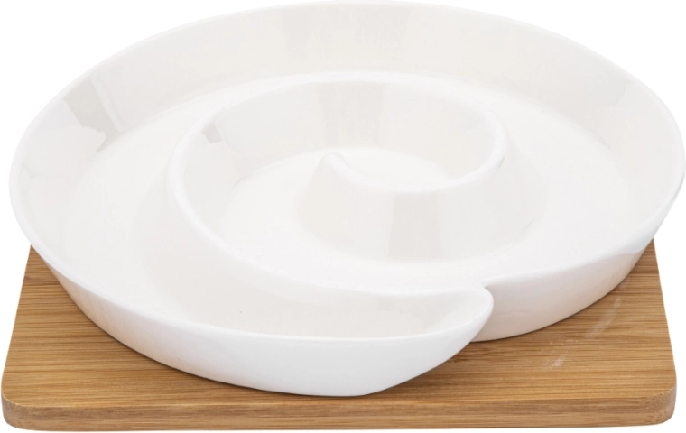 Porcelaine élégante de couleur crème