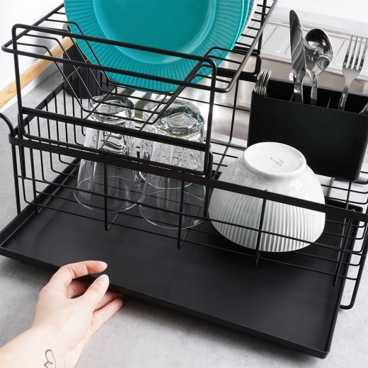 Odstranljiv pladenj in košarica za pribor