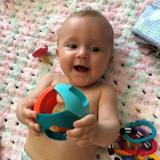 Fun rattle sound and sensory stimulation