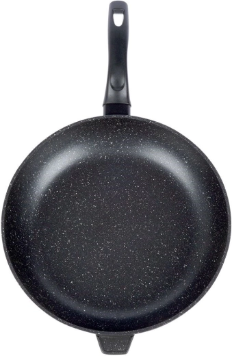 Superficie in granito antiaderente per una cucina salutare