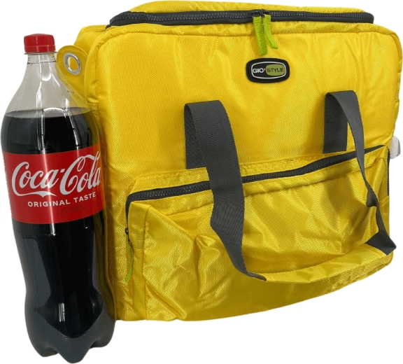 Grande capacità 33 l e spazio per bottiglie da 2 l