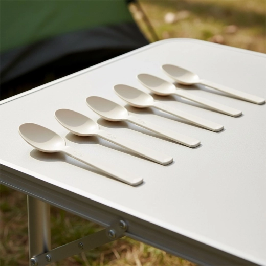 Perfect for picnics and camping