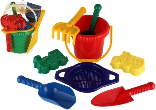 Plastic sand set in a net for children from 12 months