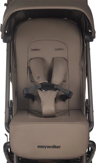 Comfortable seat with full recline for rest