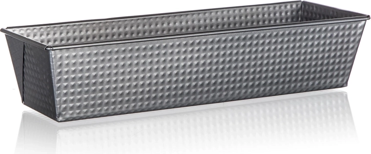 Generous dimensions for larger loaves