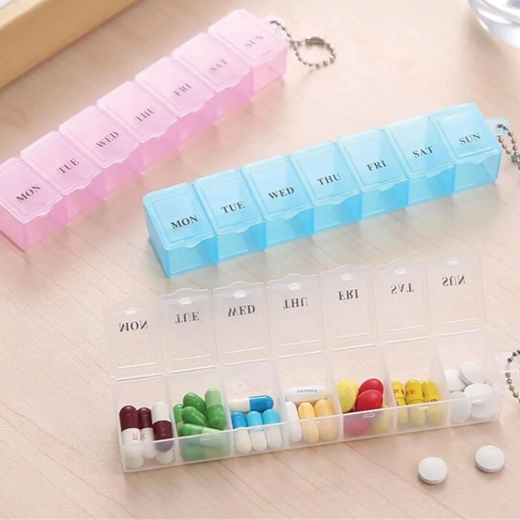 Weekly Pill Organizer with Keychain – 7 Days
