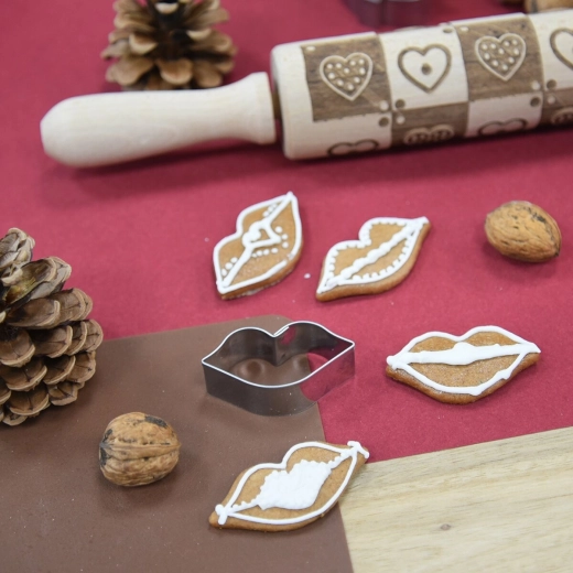 Lips motif for original cookies and decorations